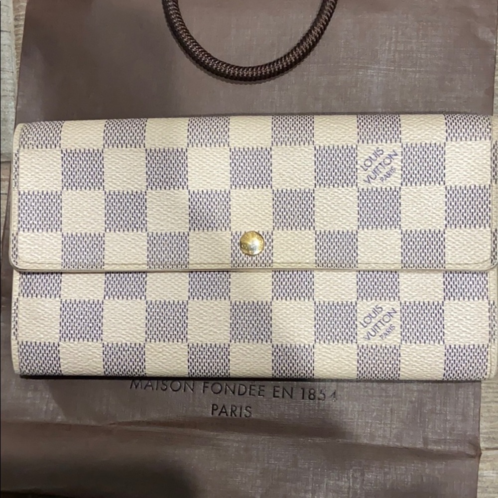 Louis Vuitton Damier Azur Sarah Long Wallet